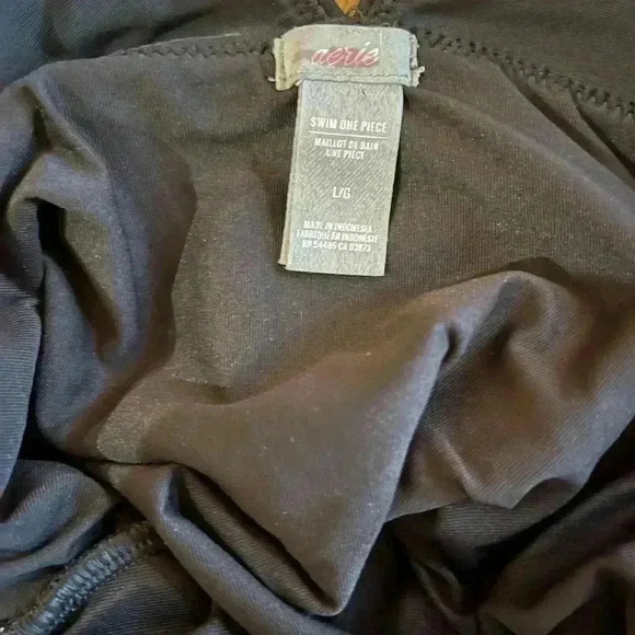 Aerie black one piece swimsuit, adjustable ties size large - Picture 4 of 5